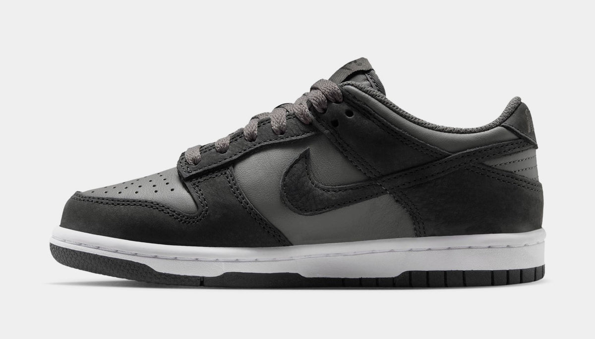 Dunk Low SE Grade School Lifestyle Shoes (Medium Ash/Black/White)