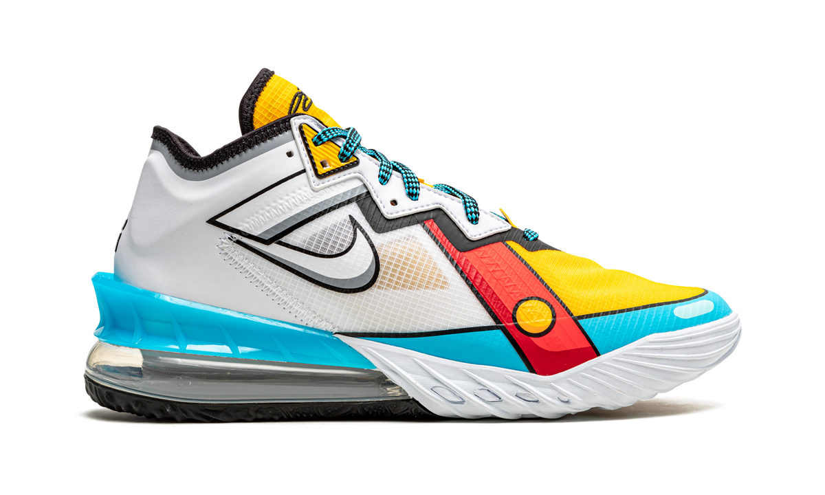 Lebron XVIII Low "Stewie Griffin" CV7562 104