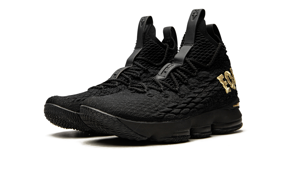 Lebron 15 "Equality" 897648 818
