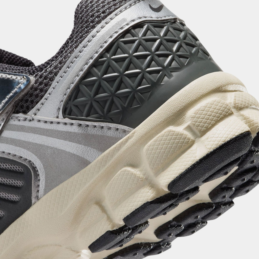 Vomero 5 Preschool Running Shoes (Iron Grey/Chrome/Metallic Silver)