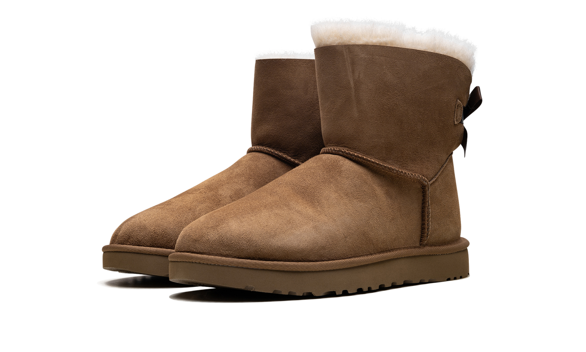 Mini Bailey Bow II Boot - Chestnut WMNS "Chestnut" 1016501 CHE