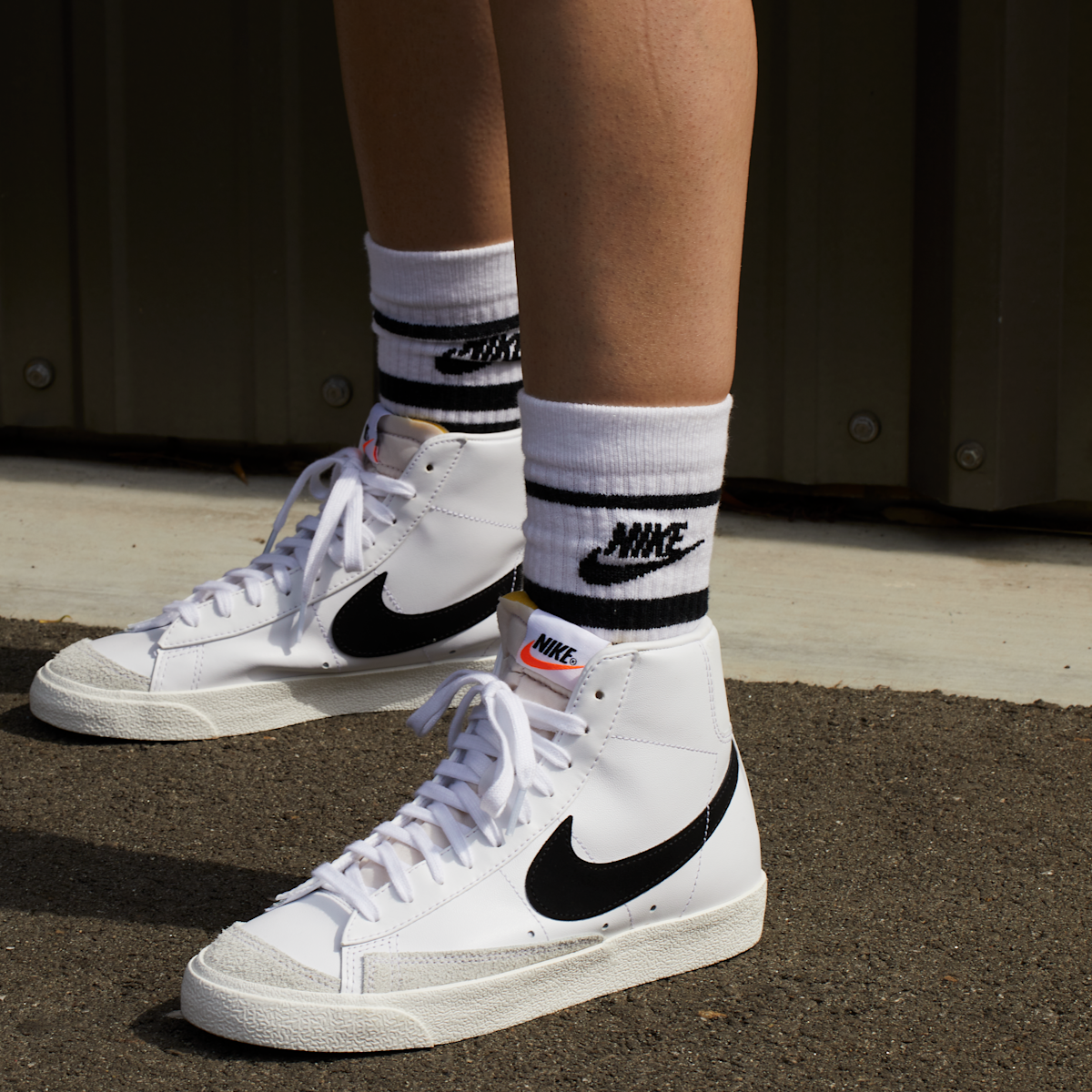 Women's Blazer Mid '77 Shoes