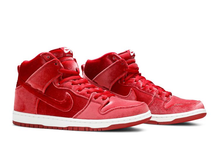 Nike SB Dunk High PRM 'Red Velvet'