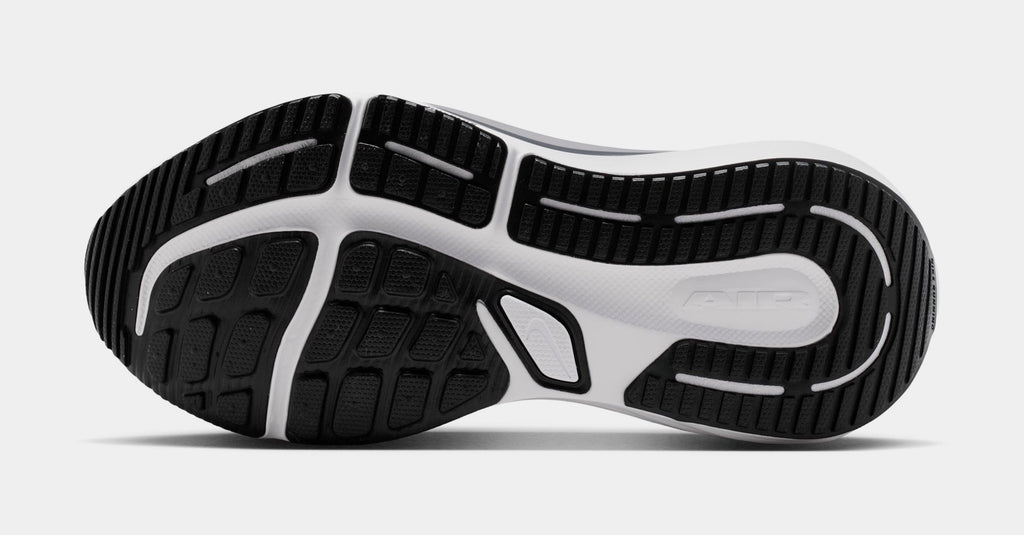 Winflo 12 Womens Running Shoes (Black/Dark Smoke Grey/White)