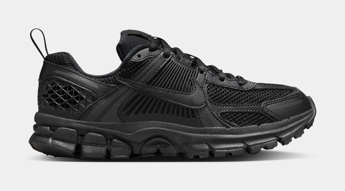 Vomero 5 Grade School Running Shoes (Black/Black)