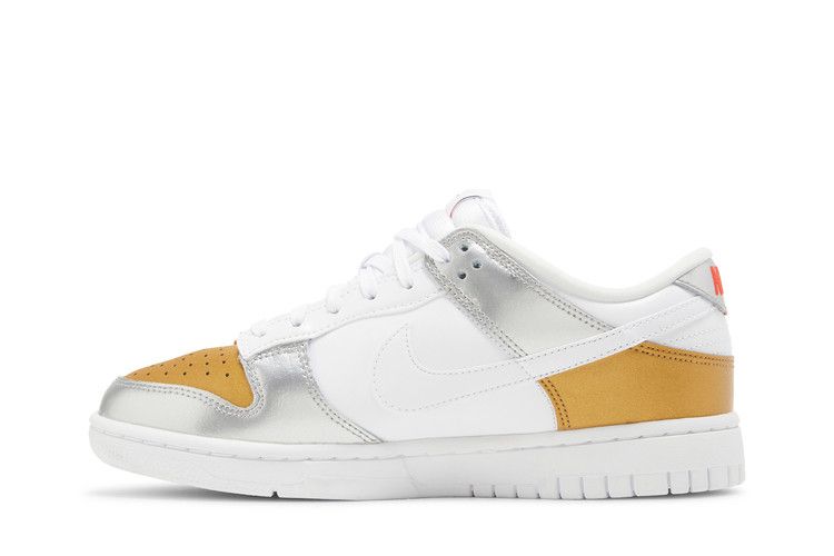 Nike Wmns Dunk Low SE 'Silver Gold Metallic'