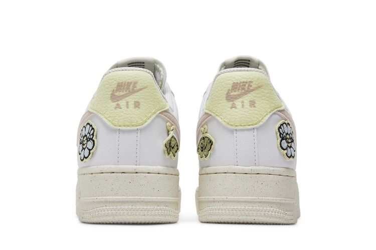 Nike Wmns Air Force 1 '07 SE 'Flower Power'