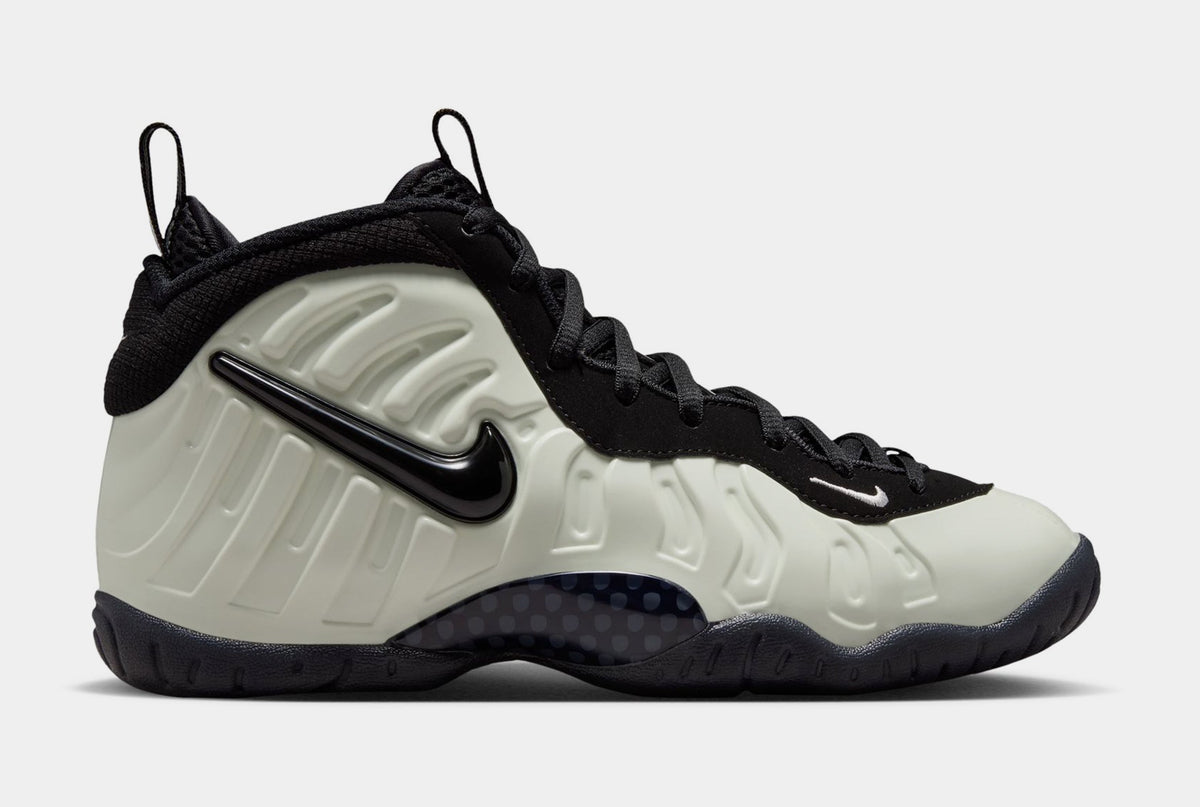 Little Posite Pro Glow In The Dark Grade School Basketball Shoes (Summit White/Black)