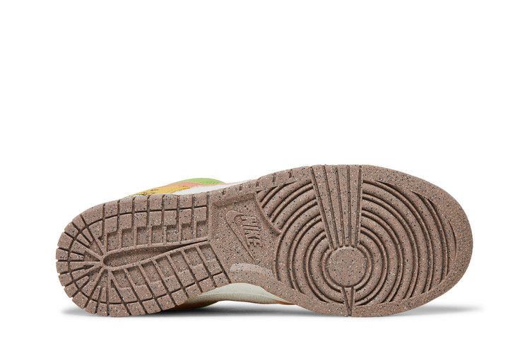 Nike Wmns Dunk Low SE 'Sun Club'