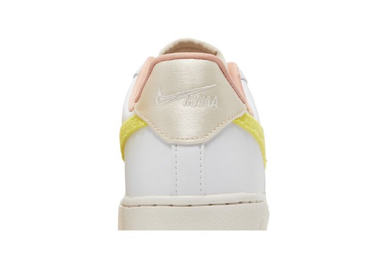 Nike Wmns Air Force 1 '07 LX 'Mama'