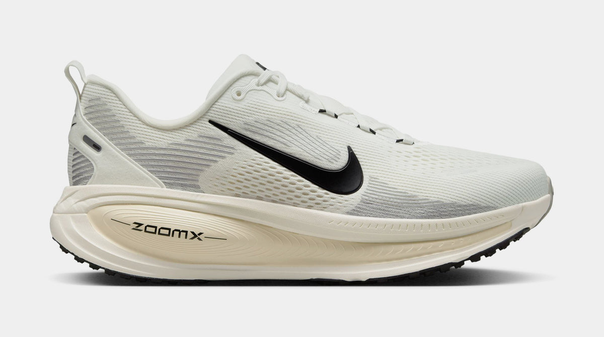 Vomero 18 Mens Running Shoes (Summit White/Black/Coconut Milk)