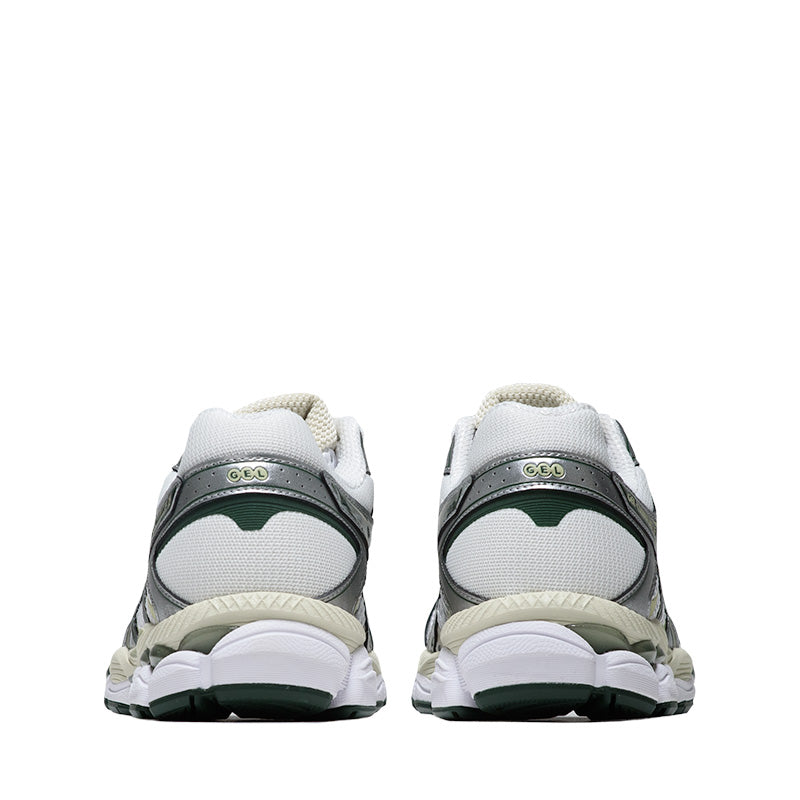 Asics Gel-Cumulus 16 - White/Forest Night