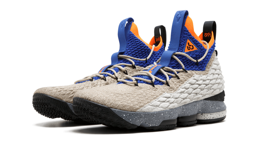 LeBron 15 "Mowabb" AR4831 900