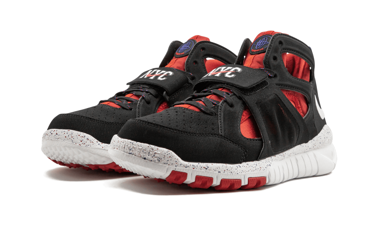 Huarache Free Shield "BLACK/RED" 559599 016