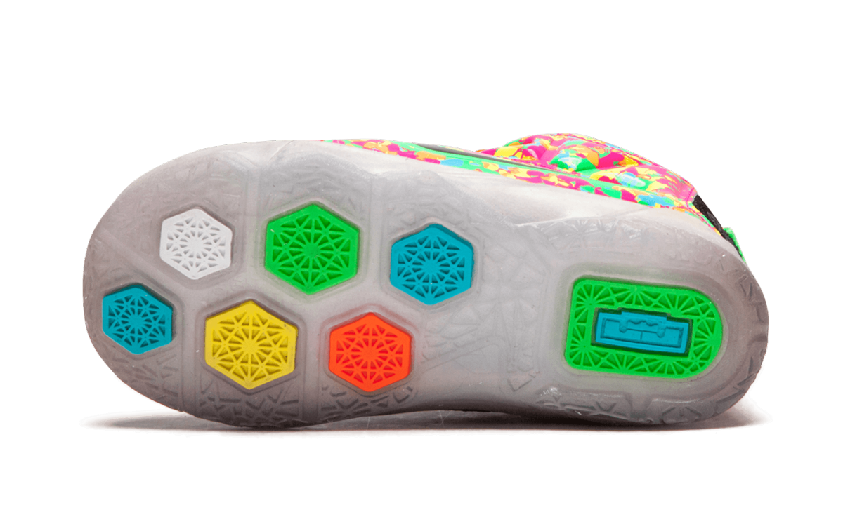 Lebron 12 (TD) "BLACK/BLACK-MULTI-COLOR" 685185 008