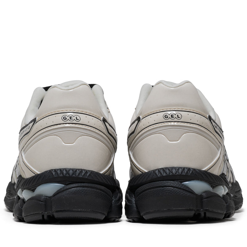 Asics Gel-Cumulus 16 - White/Cream