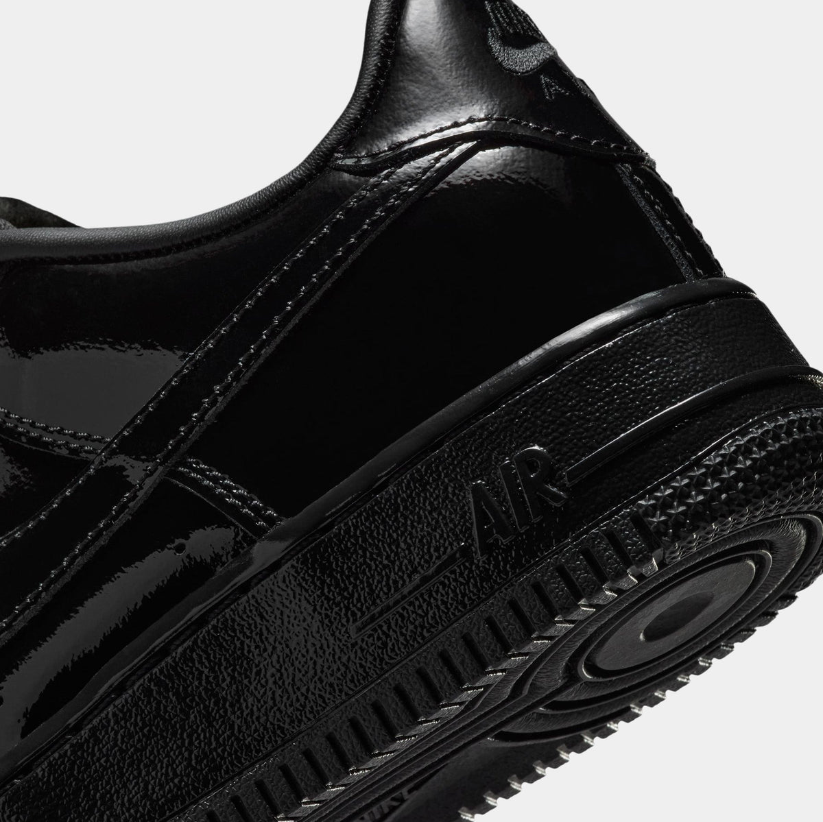 Air Force 1 Low Patent Leather Grade School Lifestyle Shoes (Black)