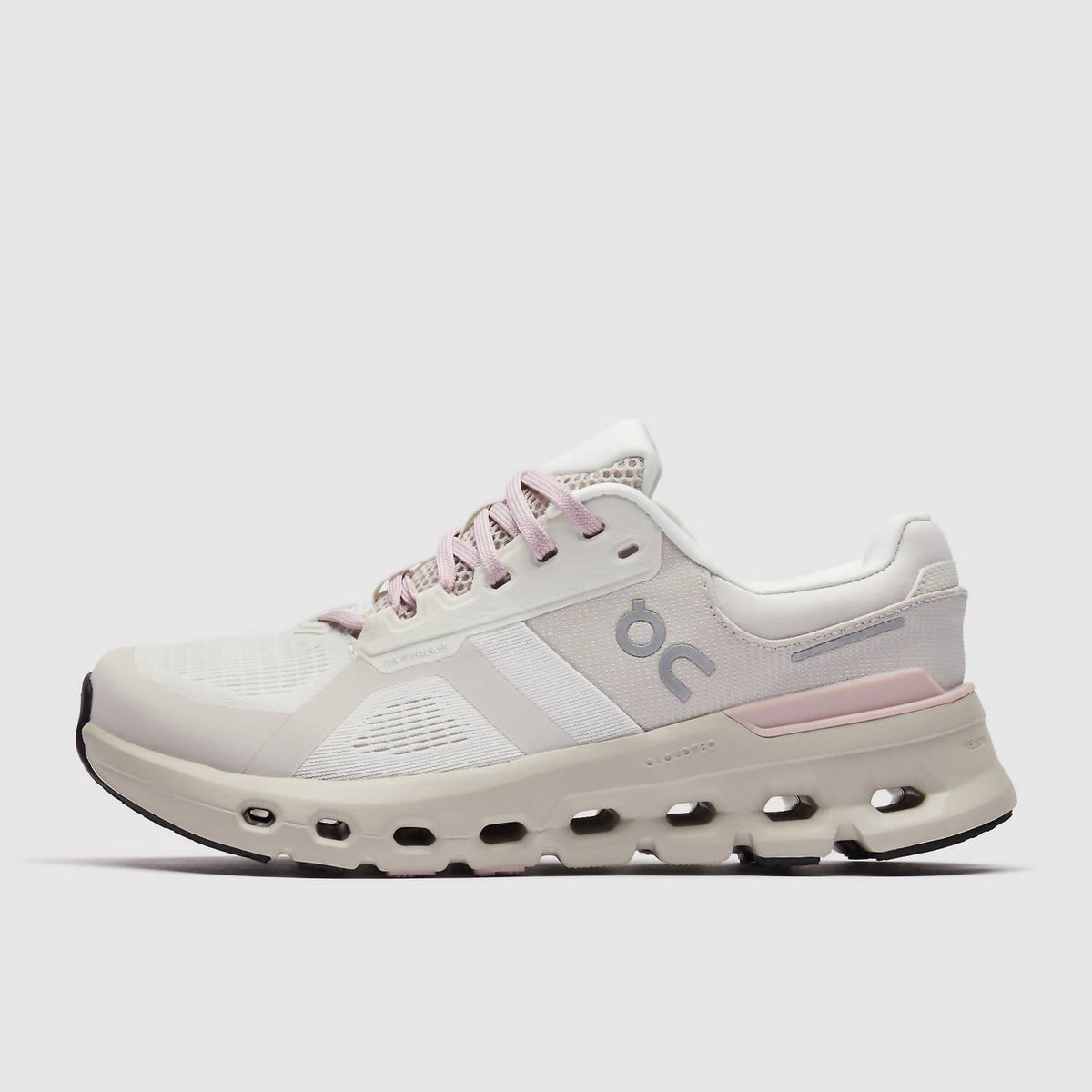 Women's Cloudrunner 2 Wide Running Shoes In Ivory Mauve