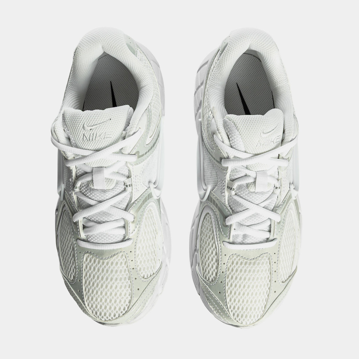 V5 RNR Mens Running Shoes (White/Black/Metallic Silver)