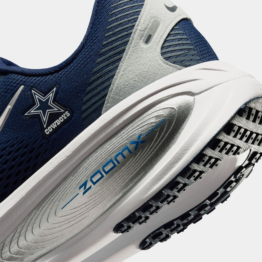 NFL x Vomero 18 Dallas Cowboys Mens Running Shoes (College Navy/White/Wolf Grey)