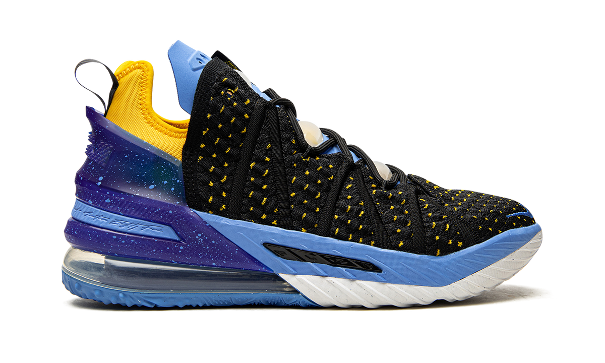 LeBron 18 "Dynasty - Minneapolis Lakers" CQ9283 006