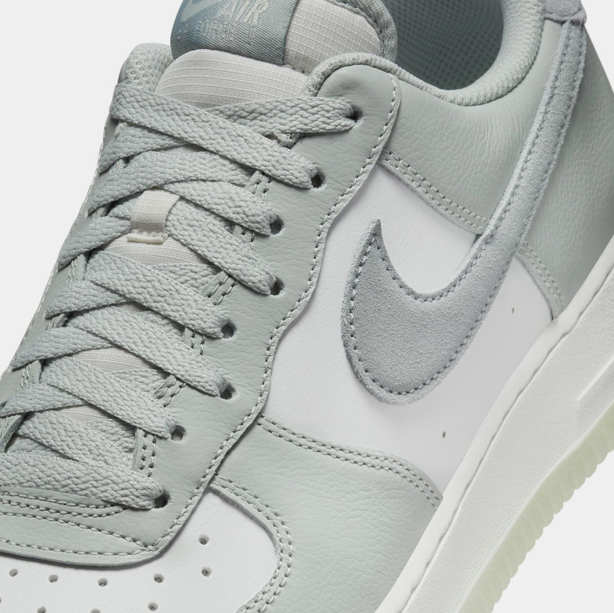 Air Force 1 '07 LV8 Mens Lifestyle Shoes (Light Grey/White)