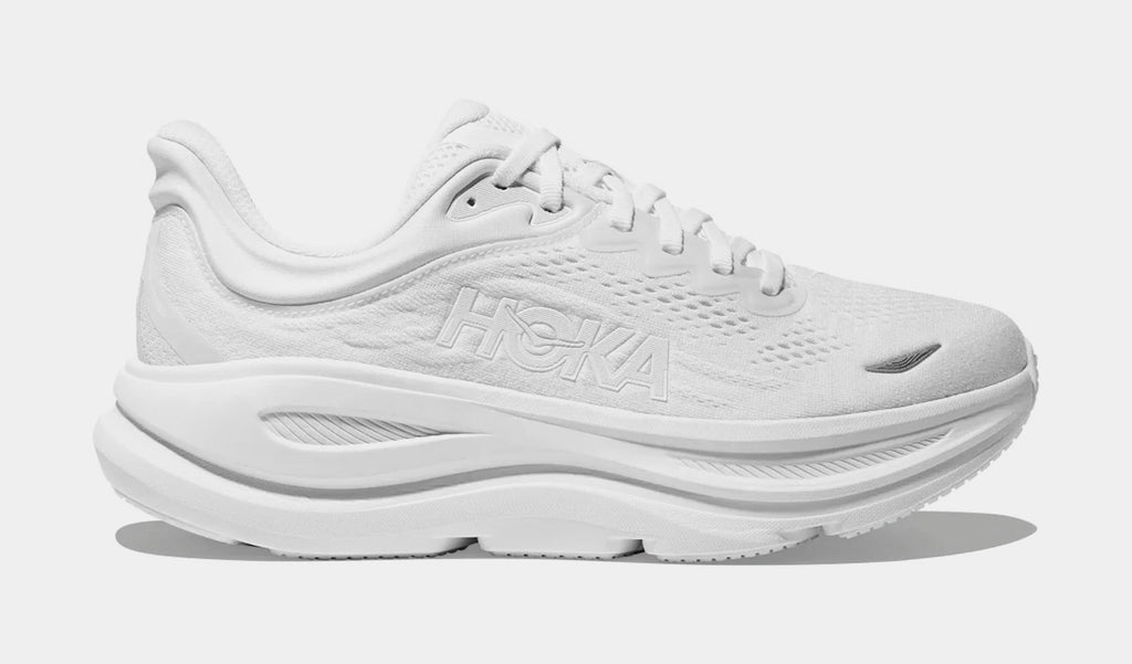 Bondi 9 Womens Running Shoes (White/White)