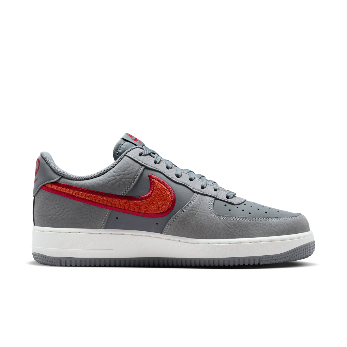 Men's Air Force 1 '07 LV8 Shoes