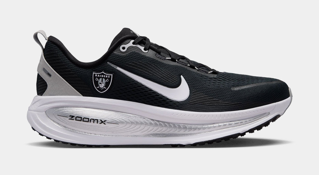 NFL x Vomero 18 Las Vegas Raiders Mens Running Shoes (Black/White/Metallic Silver)