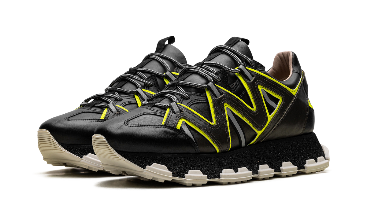 Lightning Leather Sneakers "Black" FM SKDECL MASP E19