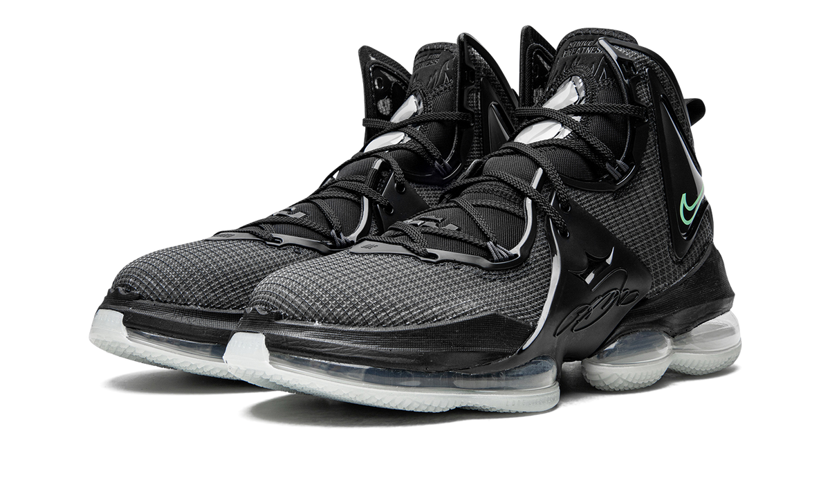 LeBron XIX "Green Glow" CZ0203 003
