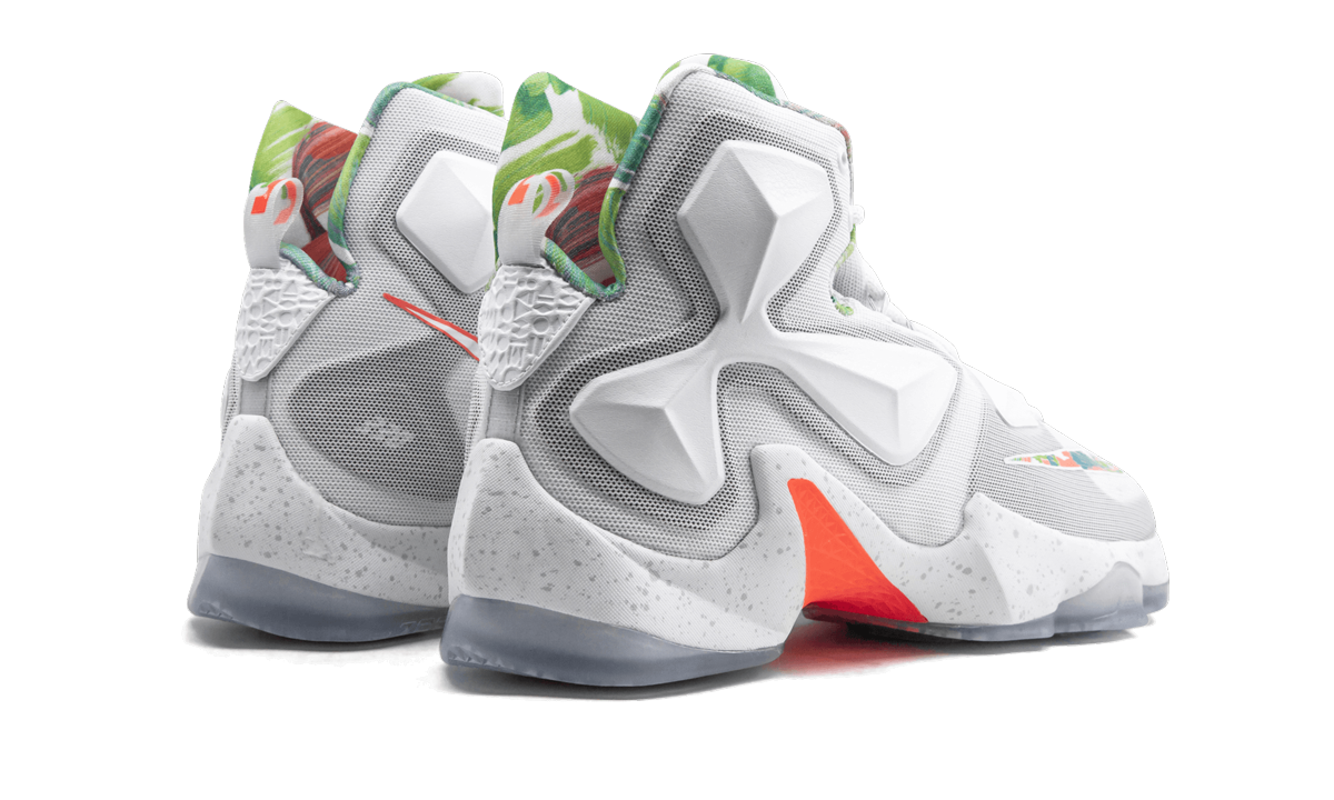 Lebron 13 "Easter" 807219 108