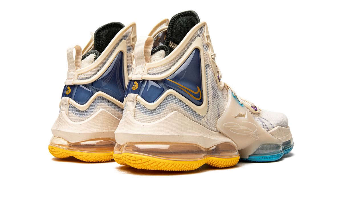 LeBron 19 "Minneapolis Lakers" DC9339 200