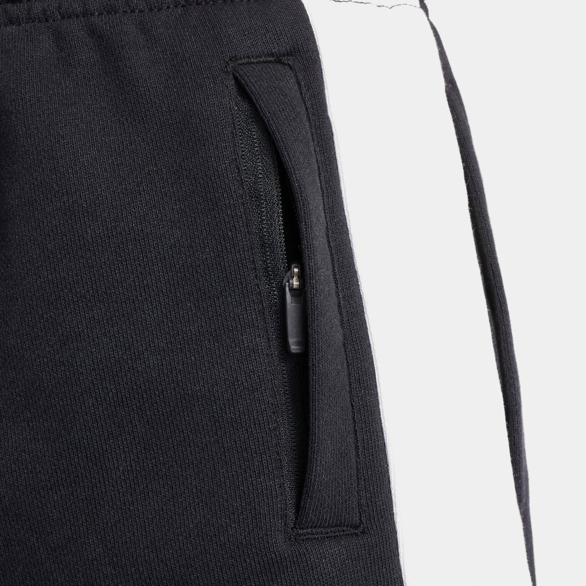 Air Club Fleece Grade School Joggers (Black/White)