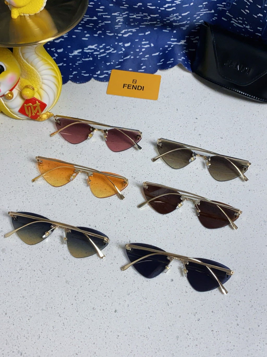 SKY RIMLESS TRIANGLE FRAME SUNGLASSES 566724 IN METAL