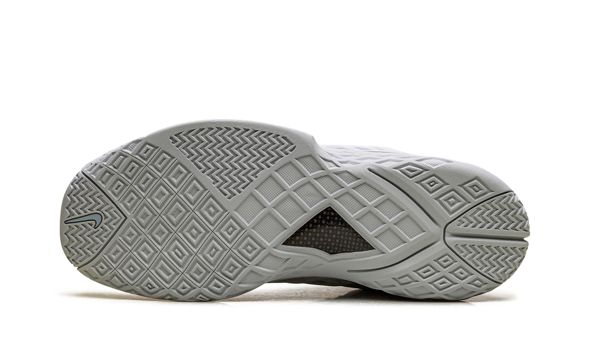 Kobe 3 Low Protro "Platinum Grey" IV7127 001