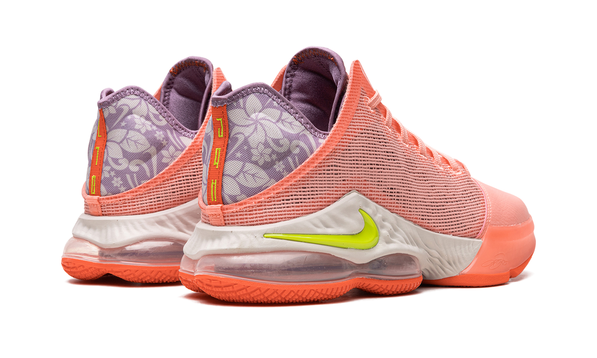LEBRON XIX LOW "Atomic" DQ8344 600