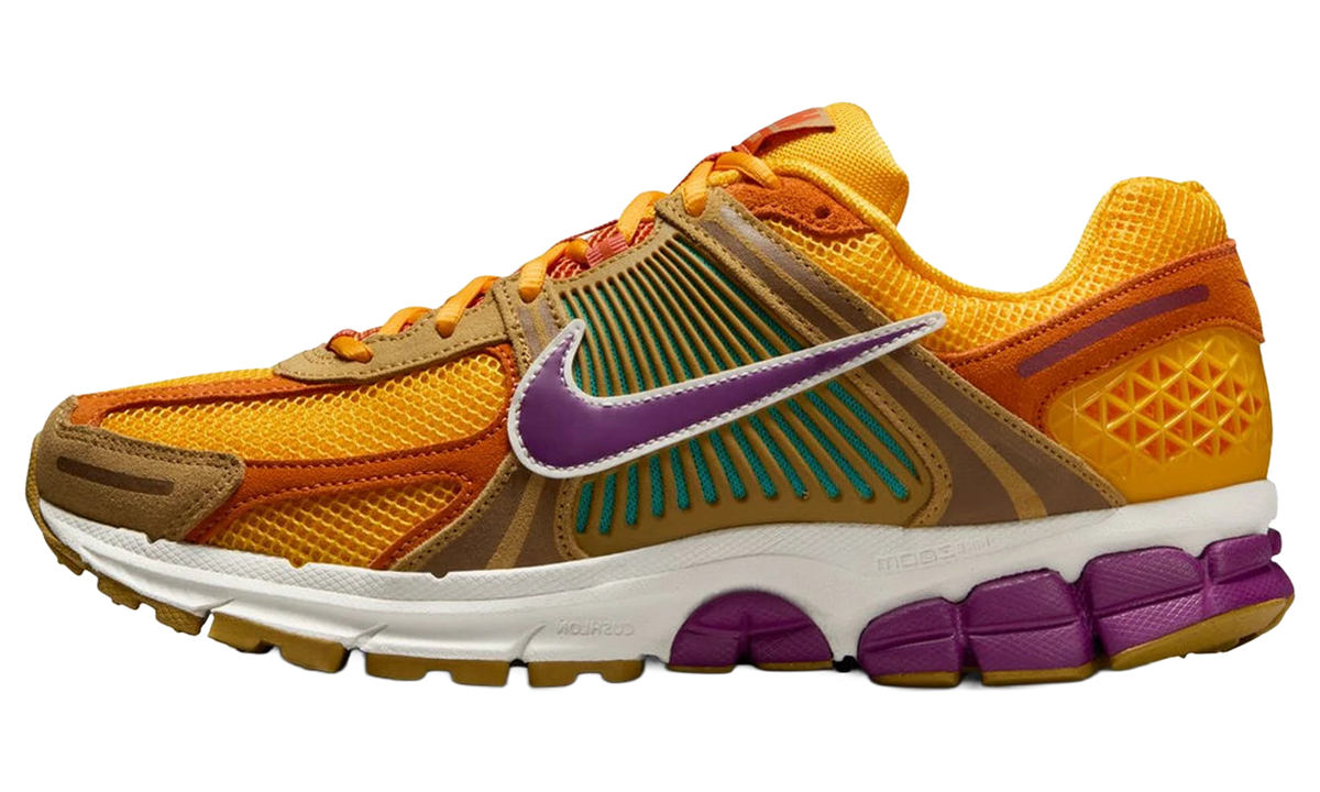 Zoom Vomero 5 "University Gold / Viotech" HF1553 702