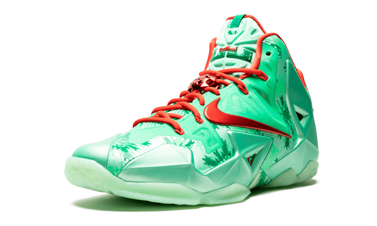 Lebron 11 "Christmas" 616175 301