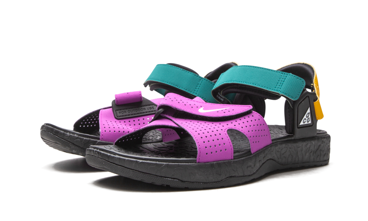 ACG AIR DESCHUTZ "Vivid Purple" CT2890 002