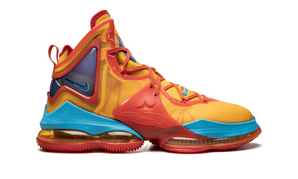 LEBRON XIX "Space Jam - Tune Squad" DC9338 800