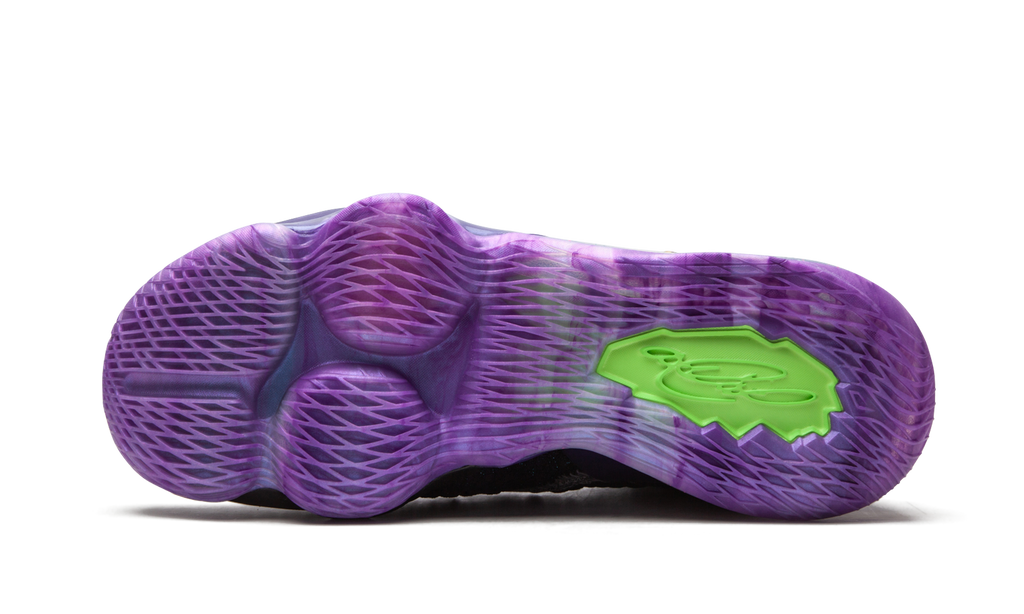 LeBron 17 "What The" CV8079 900