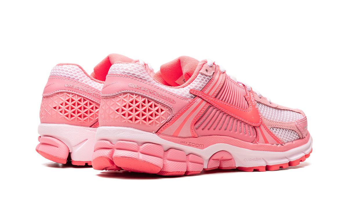 ZOOM VOMERO 5 WMNS "Triple Pink" FQ0257 666