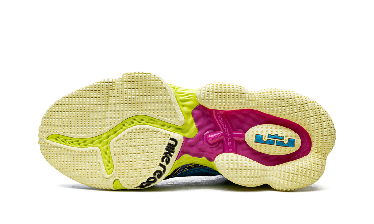LeBron 19 Low "LeBronival" DM1058 500