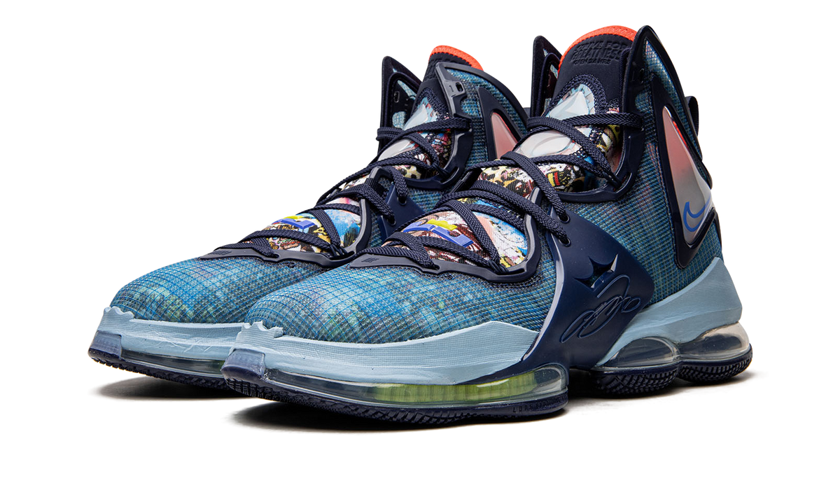 LeBron 19 "Fast Food" CZ0203 400