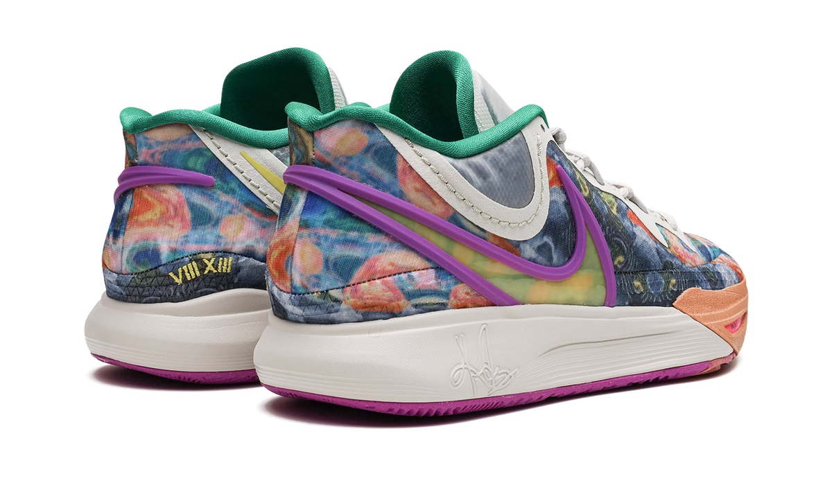 Kyrie 8 "Circle of Life" DQ3840 001