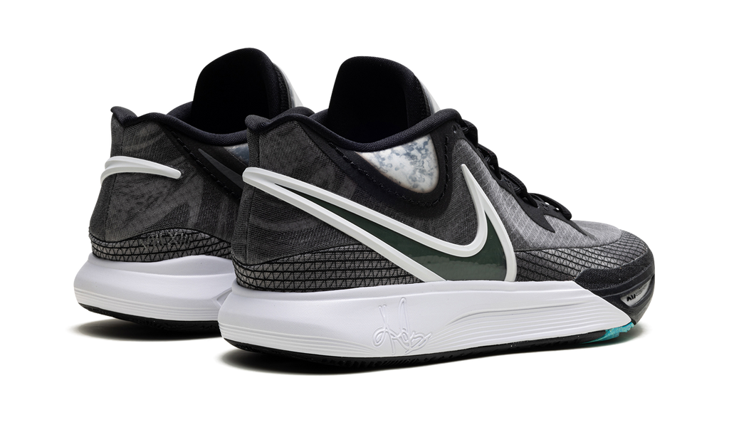 Kyrie 8 "Light Menta" DJ6017 001
