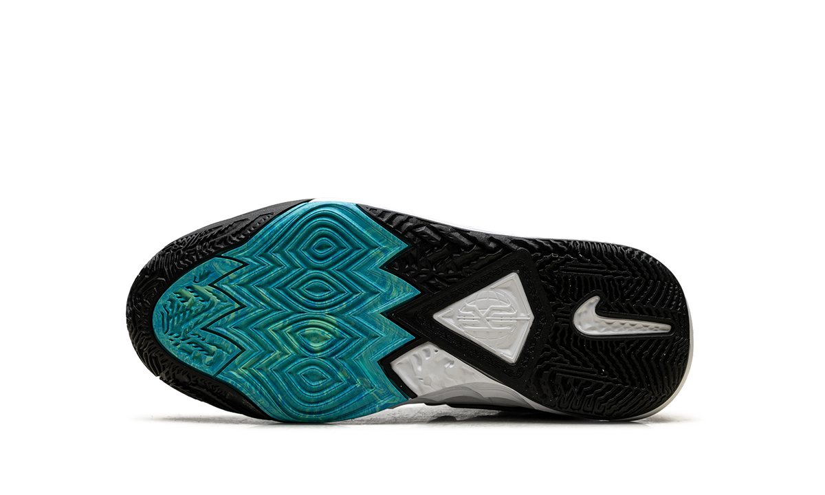 Kyrie 8 GS "Orca" DQ8076 001