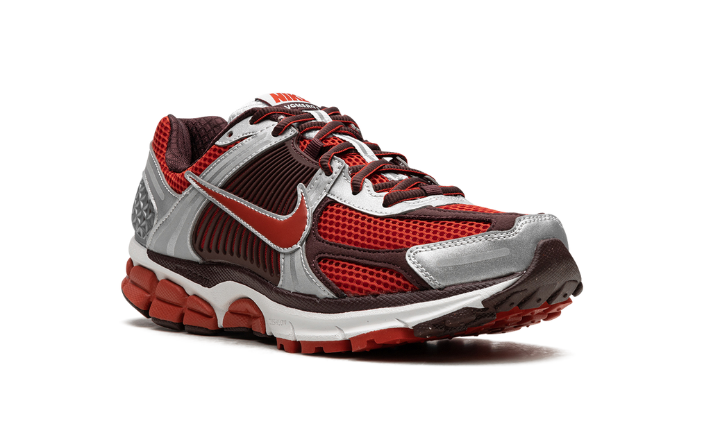ZOOM VOMERO 5 WMNS "Team Red" FN7778 600