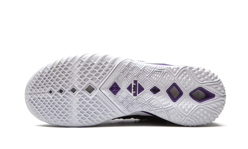 Lebron 18 "Lakers" CQ9283 004